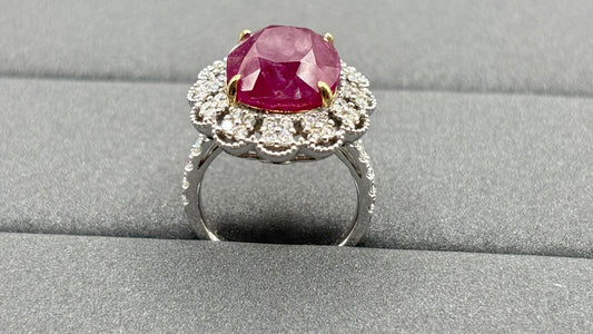 A BURMESE ANTIQUE RUBY IN A RING