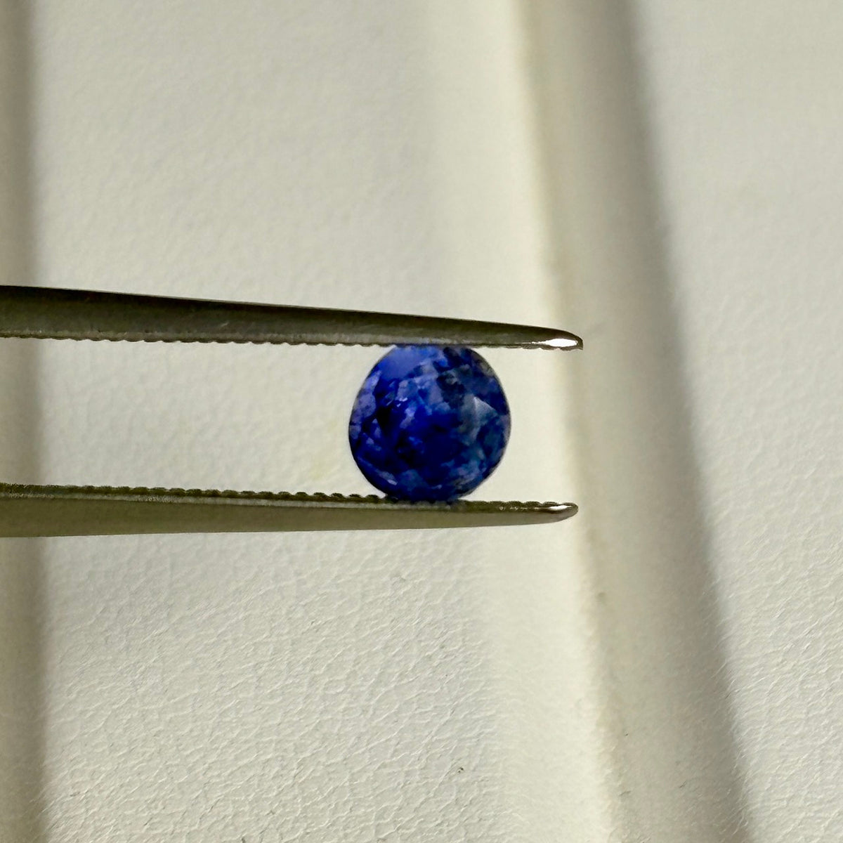 A KASHMIR SAPPHIRE (RARE) 1.47 CARATS