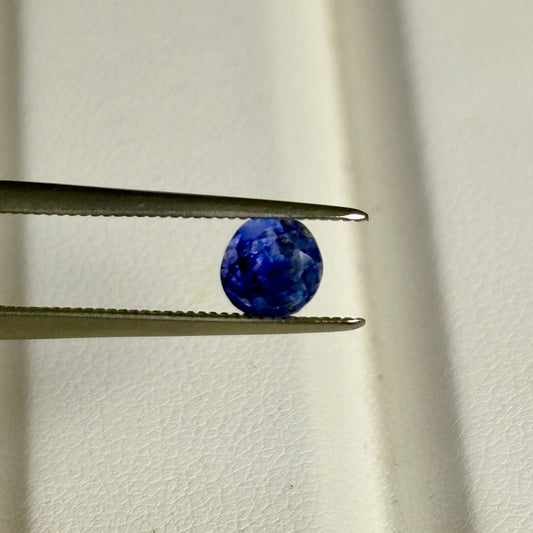 A KASHMIR SAPPHIRE (RARE) 1.47 CARATS