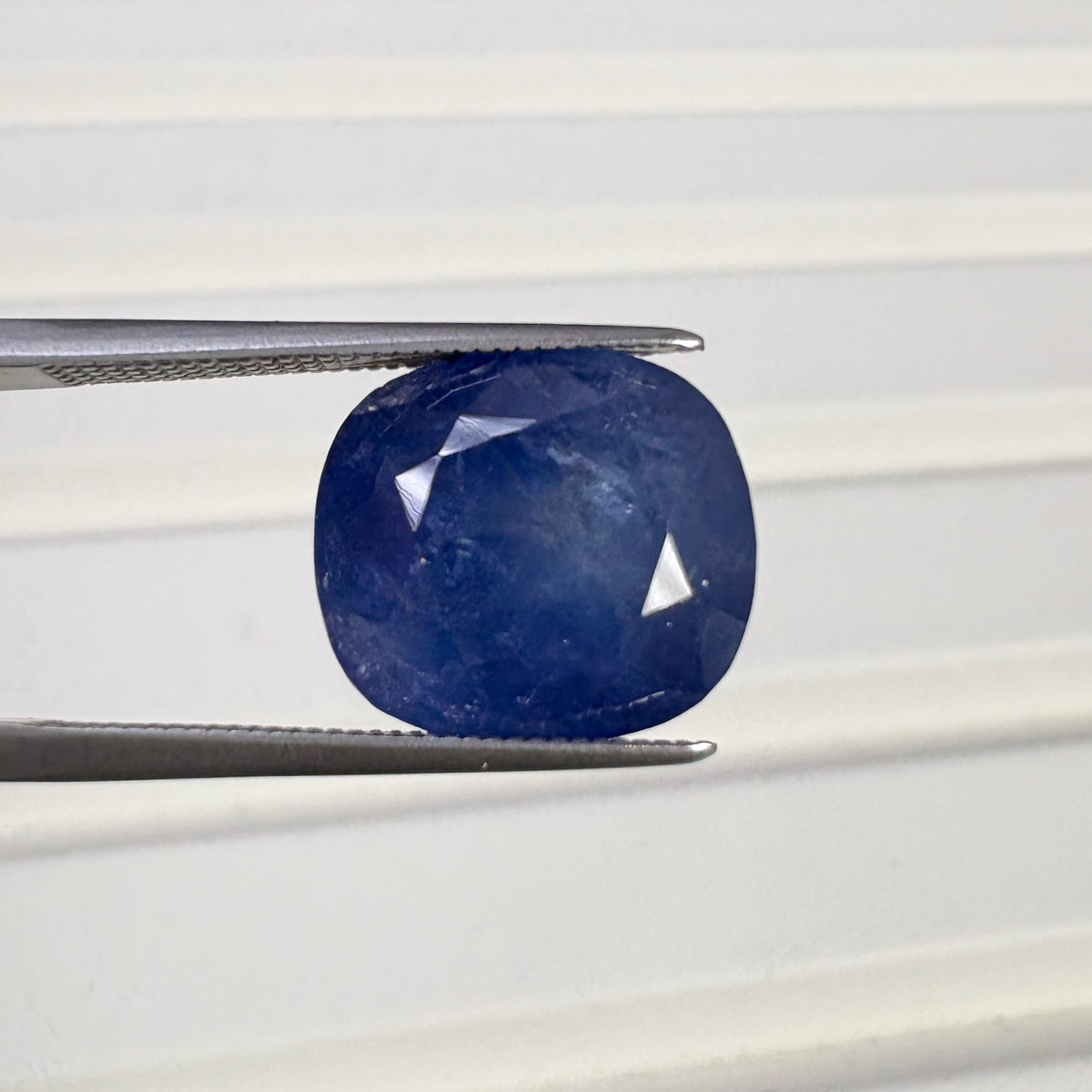 A BURMA BLUE SAPPHIRE GRS 12.68 CARATS