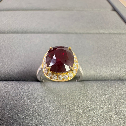 A RUBY RING 2.55 CARATS