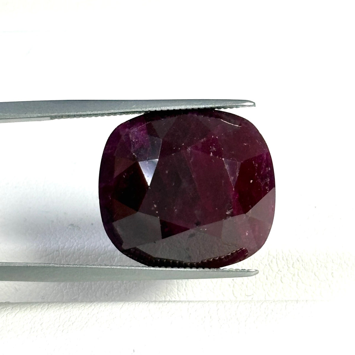A RUBY RARE SIZE 29.38 CARATS UNHEAT
