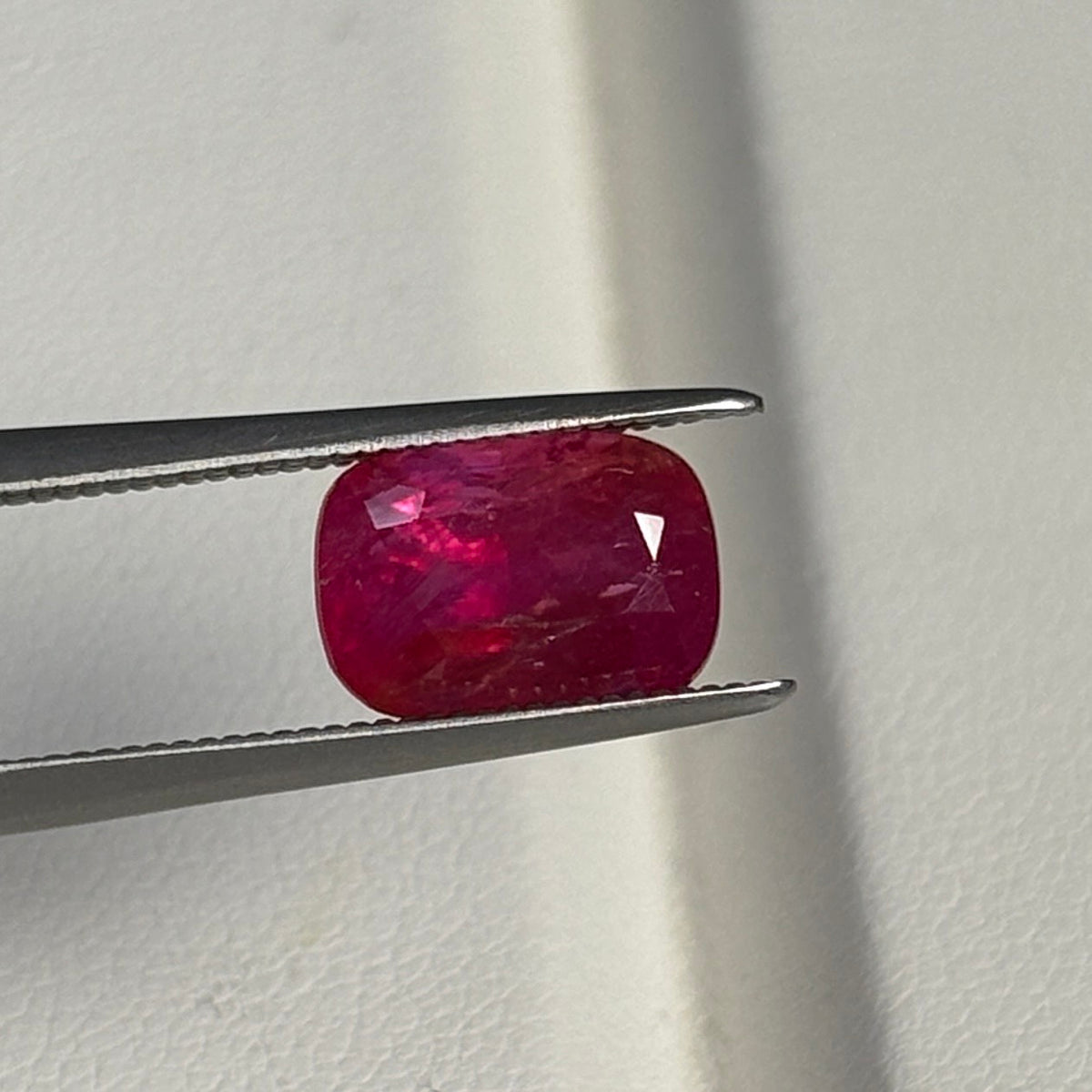 A RUBY FROM AFGHANISTAN 3.34 CTS(GRS)