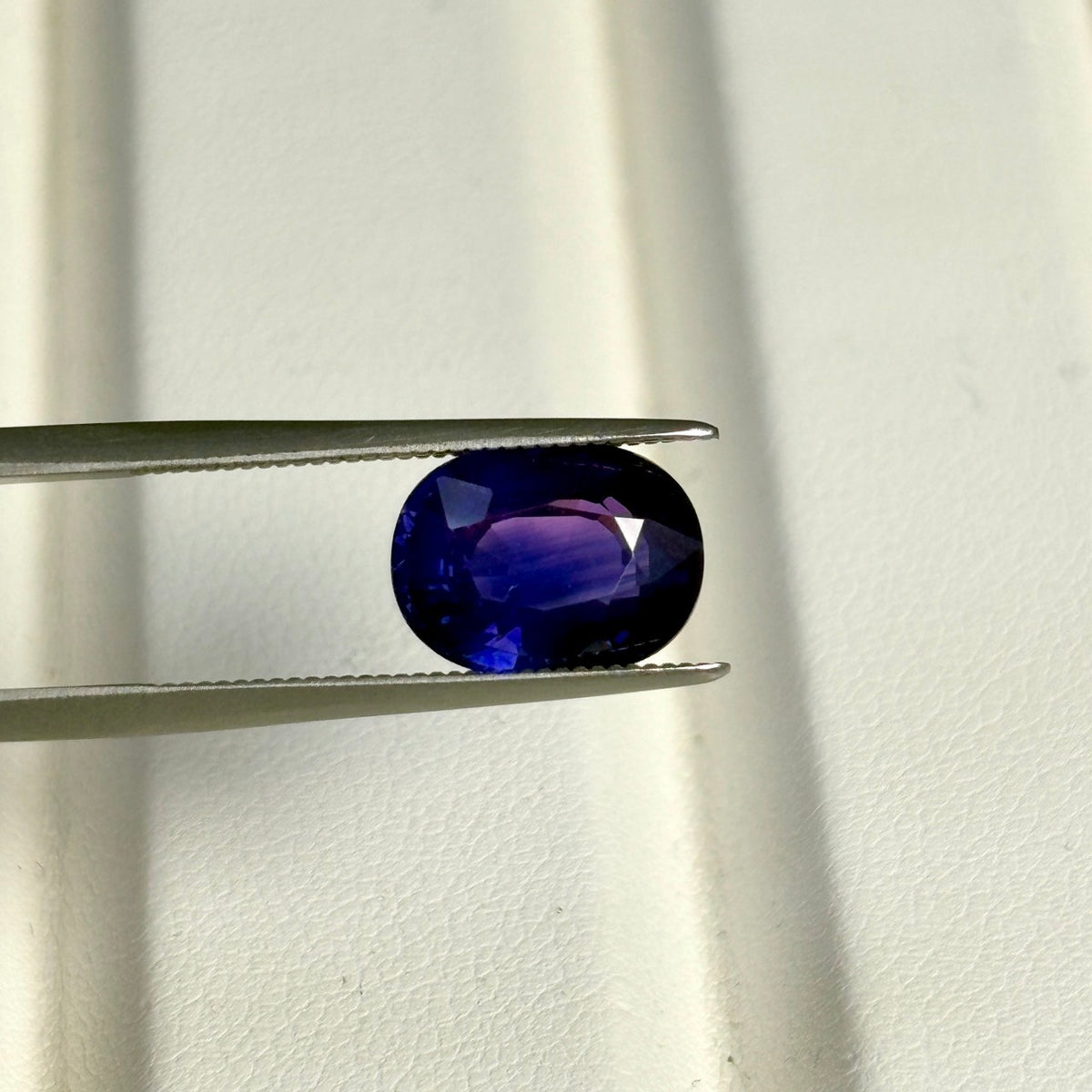 A CEYLON SAPPHIRE (H) GIA 4.42CTS.
