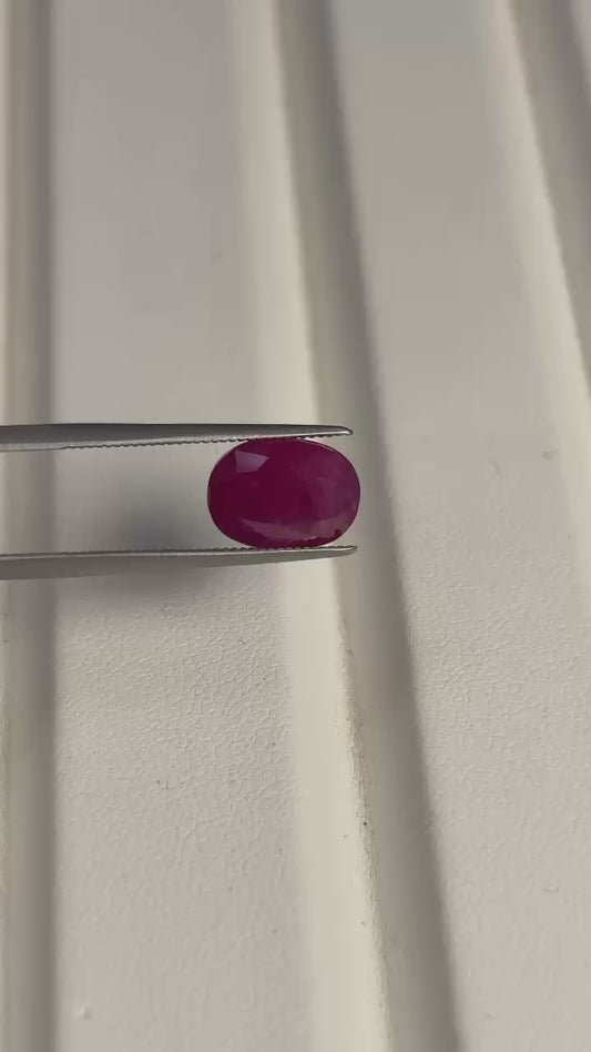 A MOGOK RUBY 5.10 CARATS GRS CERTIFIED